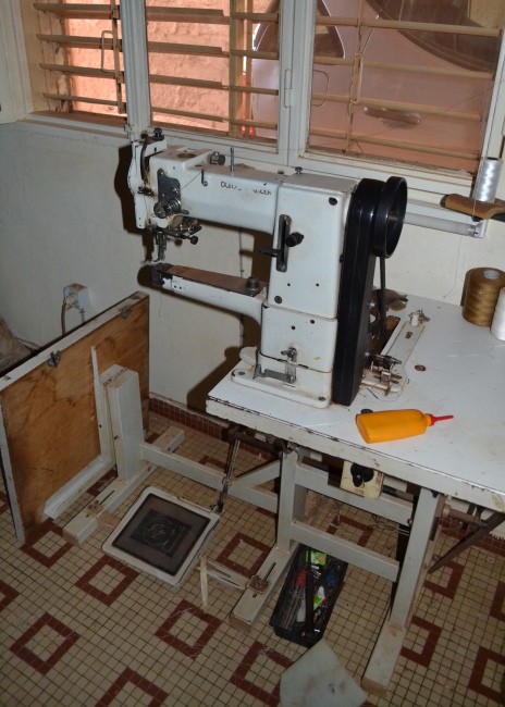 Jacques, who makes our bags in Ouagadougou, now has this second leather sewing machine. He is able to take on an apprentice with this and take on larger orders. It is a good investment for his business which he dreams of growing. 